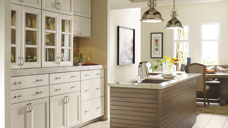 Cayhill kitchen cabinets in Maple Magnolia with a Cherry Riverbed island
