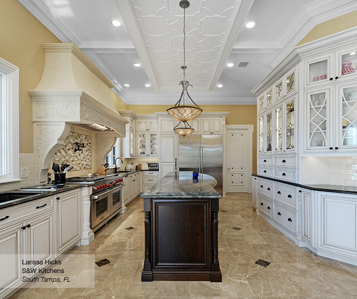 Traditional Kitchen with Contrasting Colors