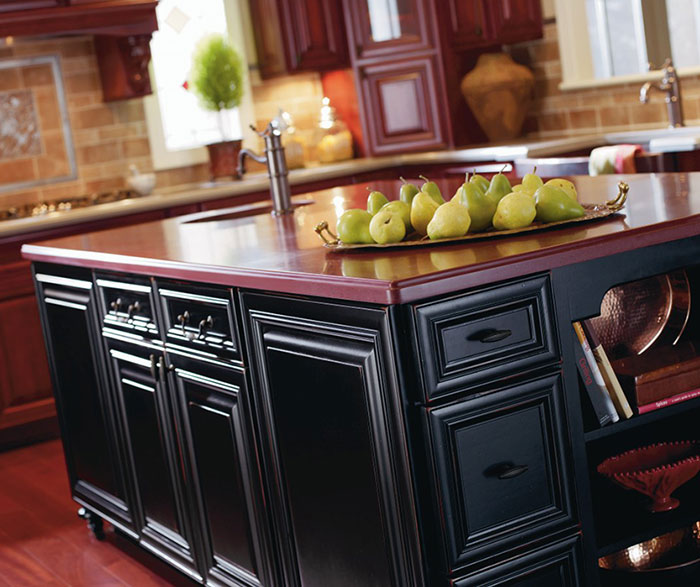 Traditional Artesia Custom Stain Pair with Kitchen Island In Blackberry Finish