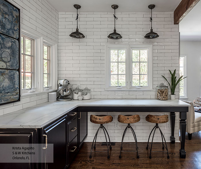 transitional_black_maple_kitchen_cabinets_in_custom_finish_3