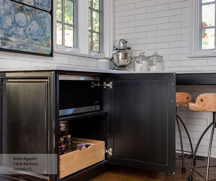 transitional_black_maple_kitchen_cabinets_in_custom_finish_9