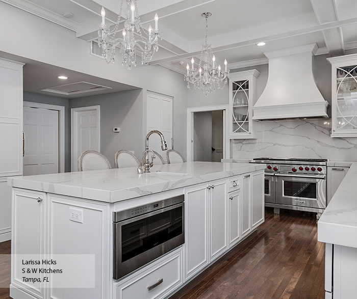 transitional_maple_kitchen_cabinets_in_pearl_3