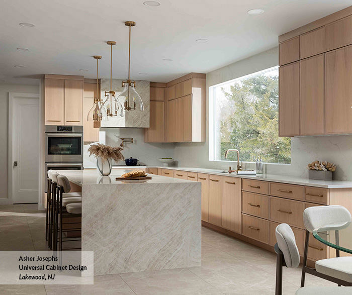 Contemporary Quartersawn White Oak Kitchen Cabinets