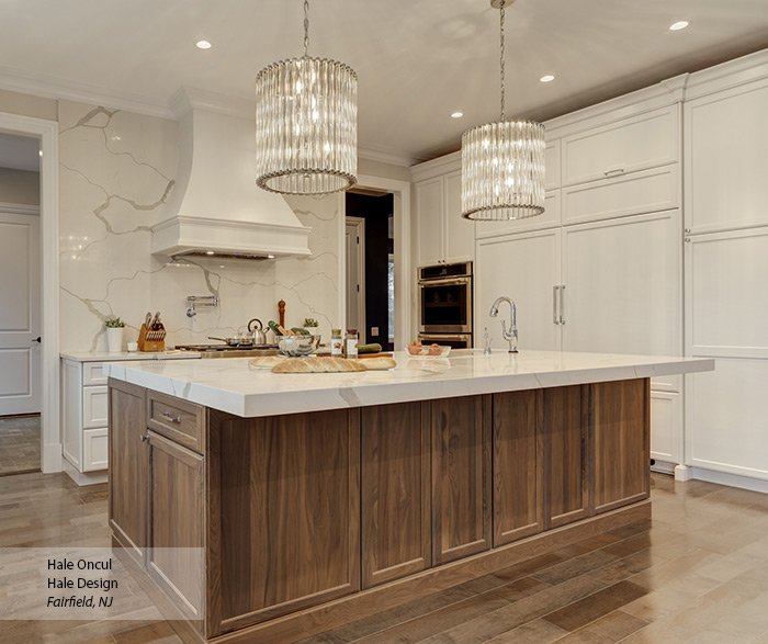 casual_white_maple_and_walnut_kitchen_cabinets_4